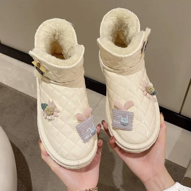 

Бежевые очень толстые женские зимние ботинки на флисовой подкладке, хлопковая зимняя непромокаемая нескользящая обувь с цветочным принтом, женская обувь в готическом стиле