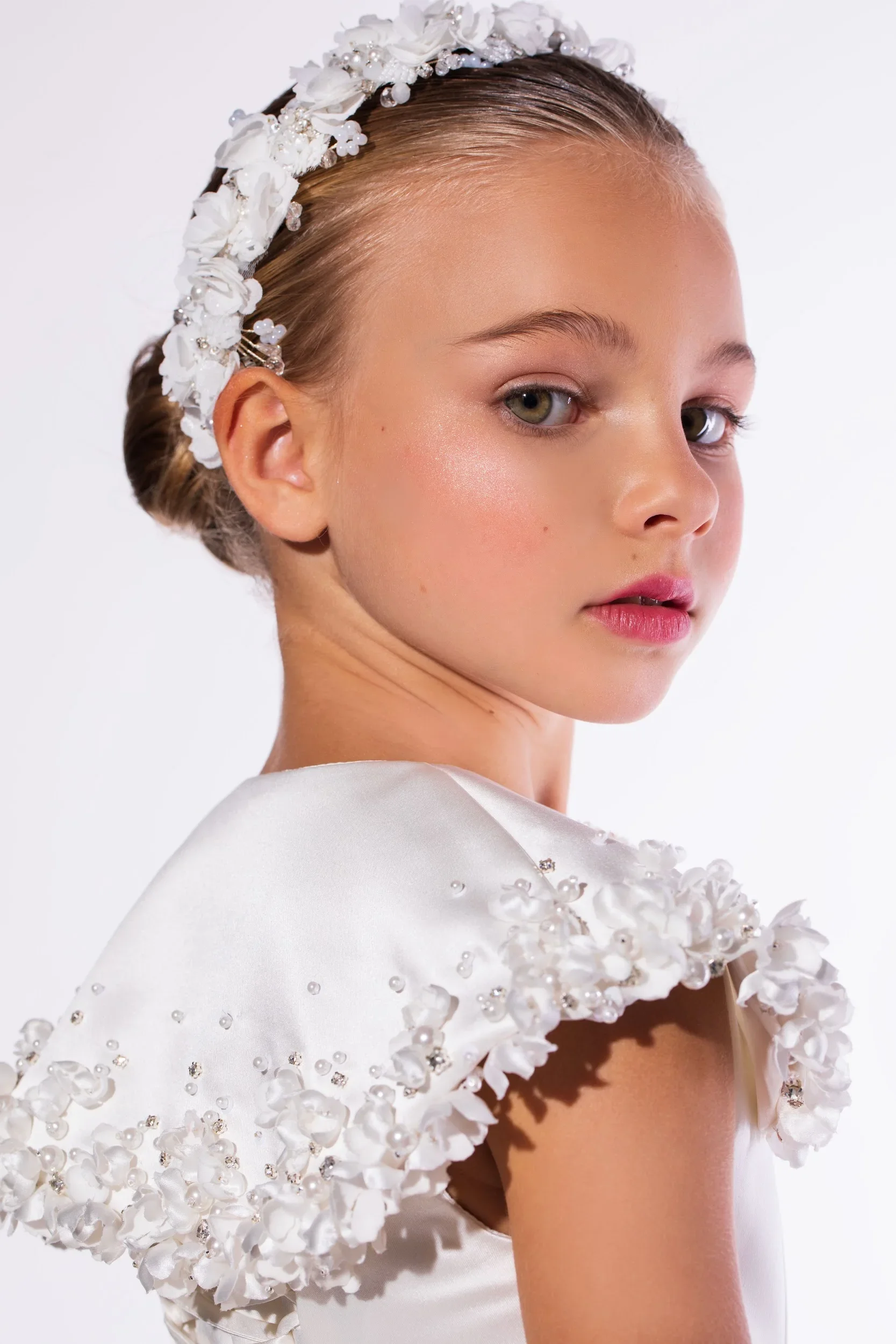 Custom White Satin Floral Appliques Flower Girl Dress First Christmas Dress Wedding Party Gown for Girls فساتين اطفال