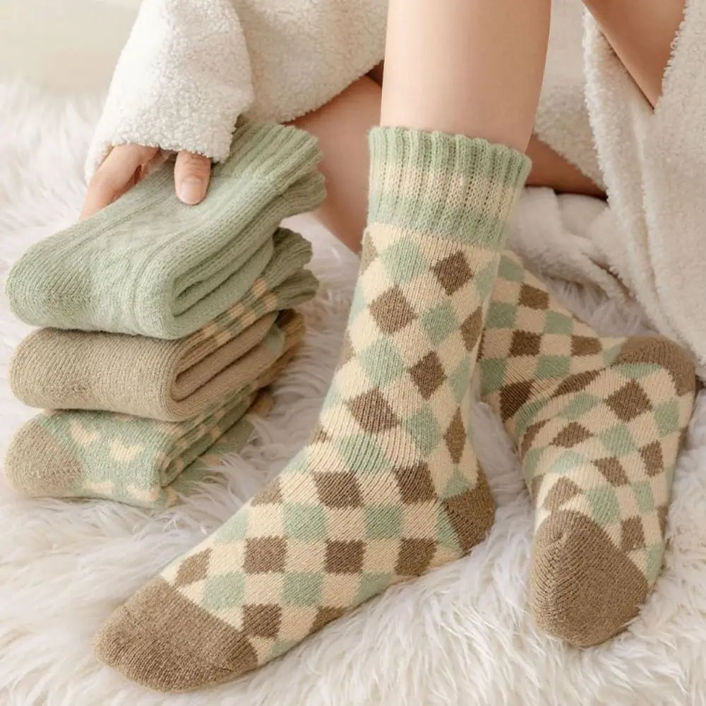 

4Pairs Soft Stripe Grid Thickened Socks Sleeping Mid-tube Floor Plush Socks Hosiery Winter Warm Socks Women Autumn