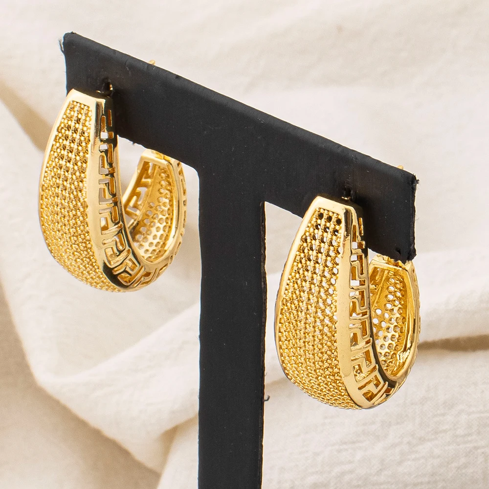 Retro Dubai Gold Plated Earrings Women's Hollow Copper Alloy Pendant Earrings African Jewelry Set Party and Wedding Gift