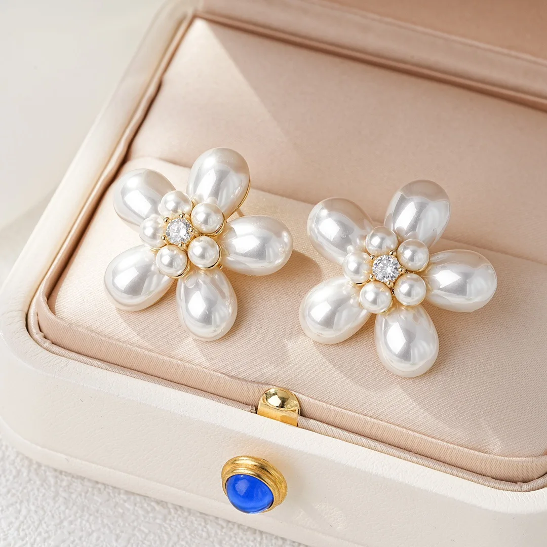 Fashionable French Romantic Light Luxury Elegant Pearl Flower Earrings Micro Set Zircon Earrings Trendy Jewelry