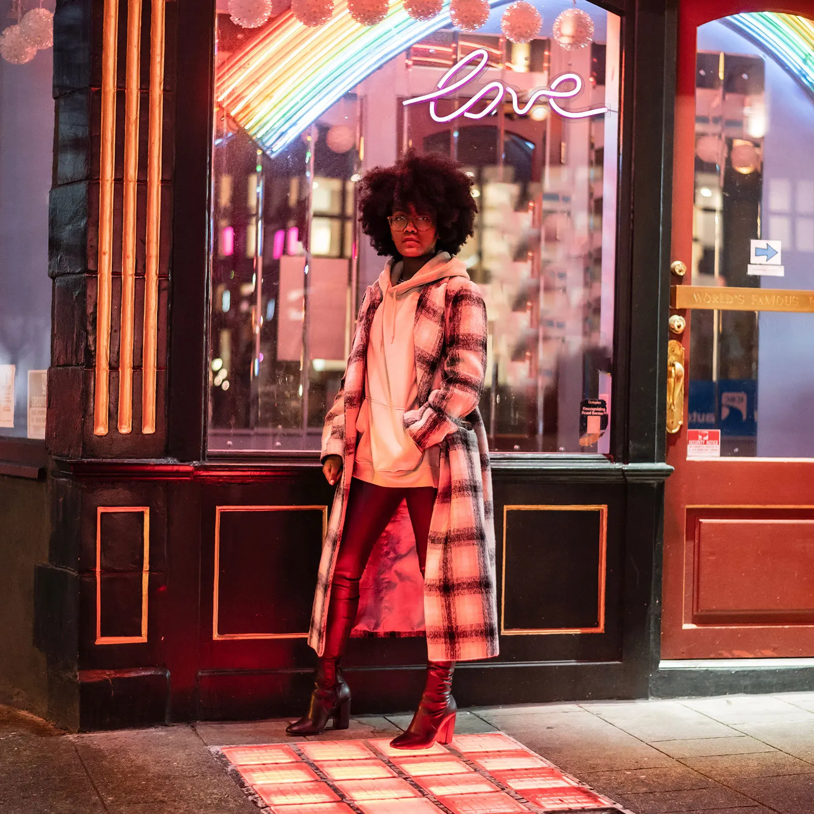 

Love Modeling Neon Lamp Stylish LED Light for Living Room Bedroom Home Office Decor Festive Scene Night Light Decoration