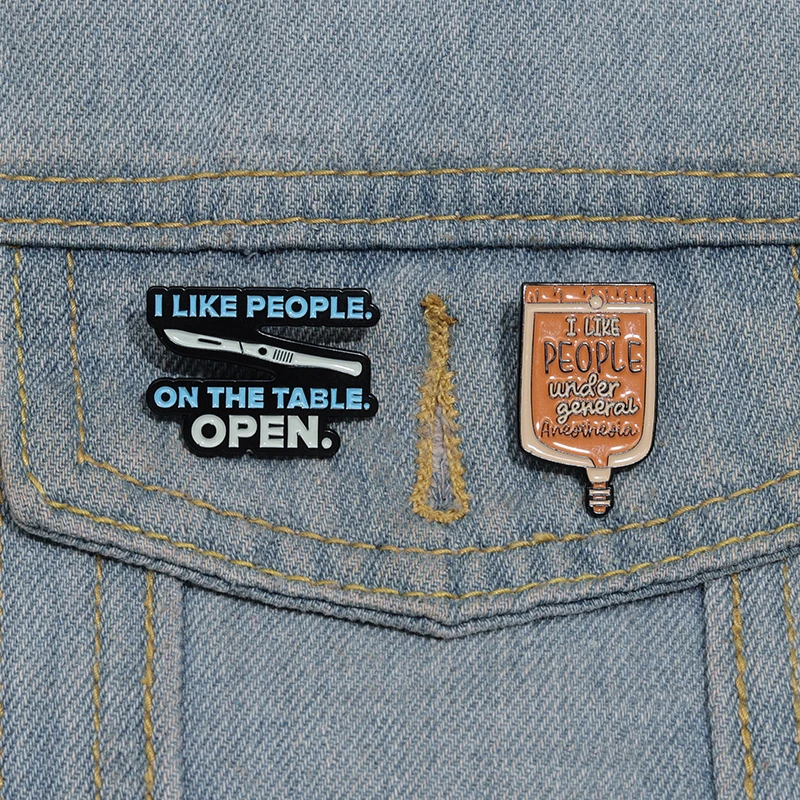 I Like People On The Table Open Enamel Pins Medical Anesthesia Cartoon Brooches Lapel Badge Accessories Gift for Doctors Friends