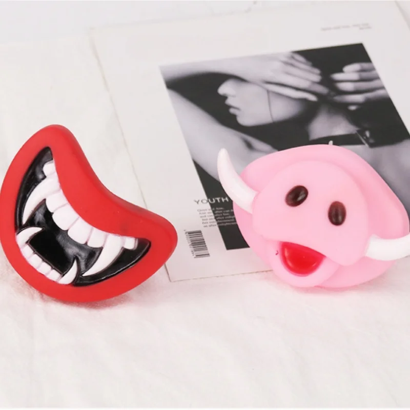 Dog Toys Molar Durable Safe Funny Squeak Dog Toys Devil\'s Lip Sound Dog Playing Chewing Puppy Make Your Dog Chewing Happy