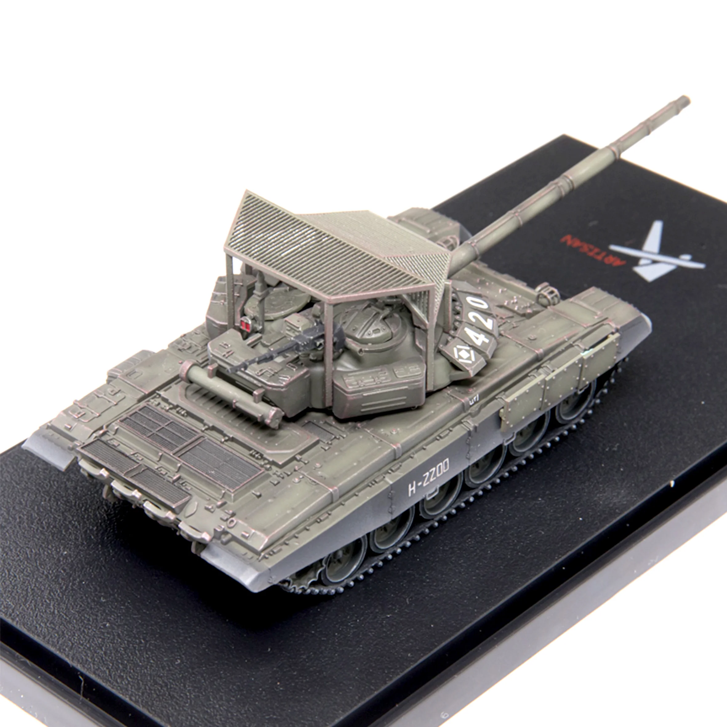 1：72 AS Russian T-72B3 main battle tank model (with added grille roof) Finished product model