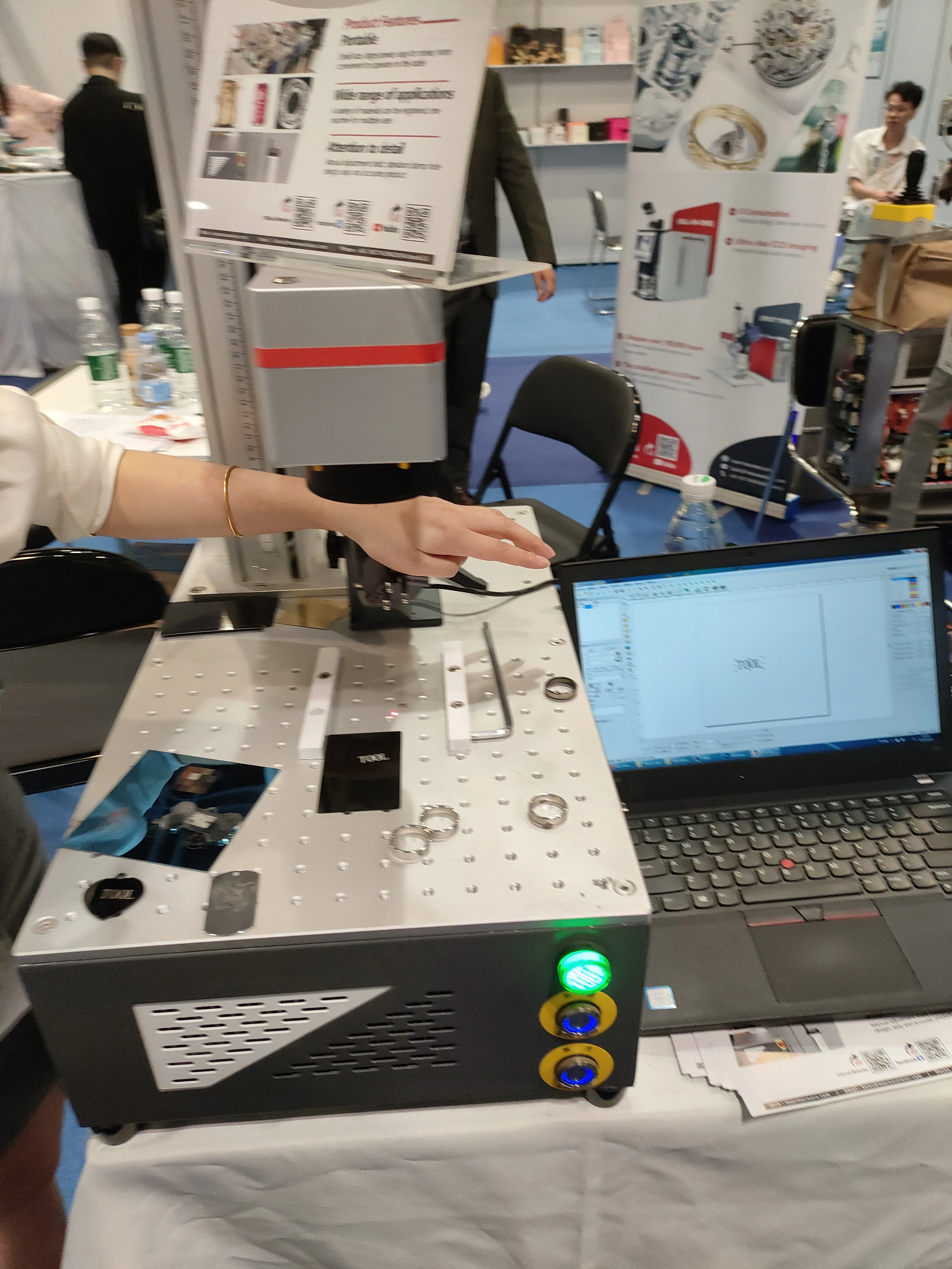 

High Power 50W JPT Source Fiber Laser Marker, Deep Engraving on Hard Metals, Engraving Depth 0.1-0.3mm, for Mold, Hardware Tool