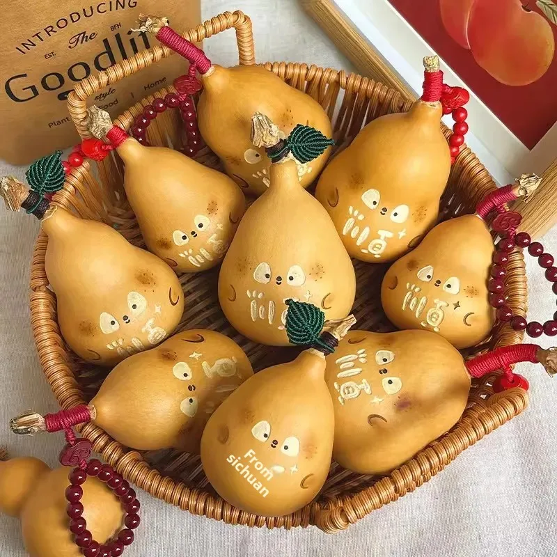 Natural Carved Gourd Handheld Ornament Cute Cartoon Gourd Desk Decoration Office Stress Relief Palm Fidget Wooden Bead Pendant