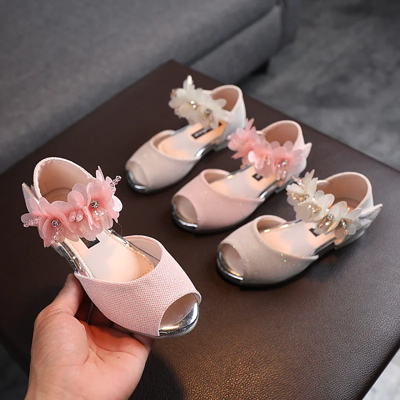 2024 Summer Children's Rhinestone Flower Sandals Girls Sweet Princess Shoes Fashion Non-slip Flat Kids Soft Bottom Sandals