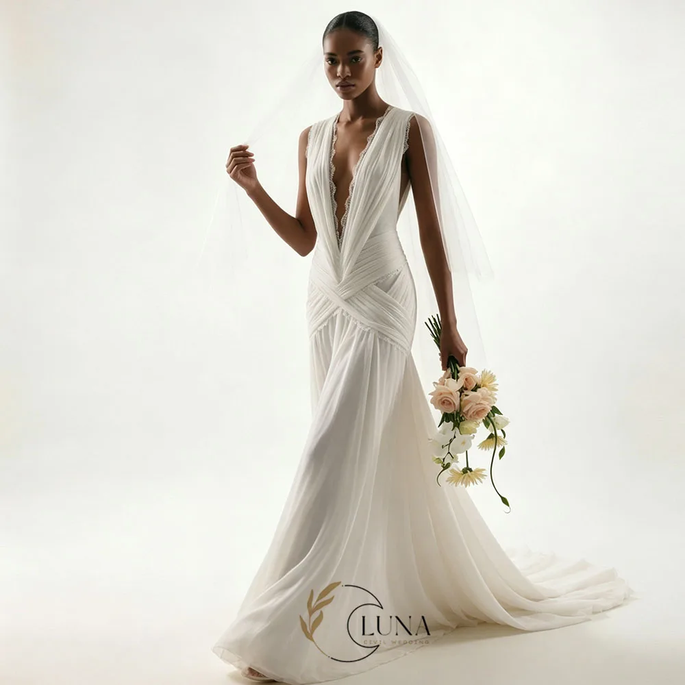 Luna Customized Deep V-Neck Sexy Wedding Dresses Sleeveless Modern Bridal Gowns Backless Pleated Lace A-Line Wedding Gowns