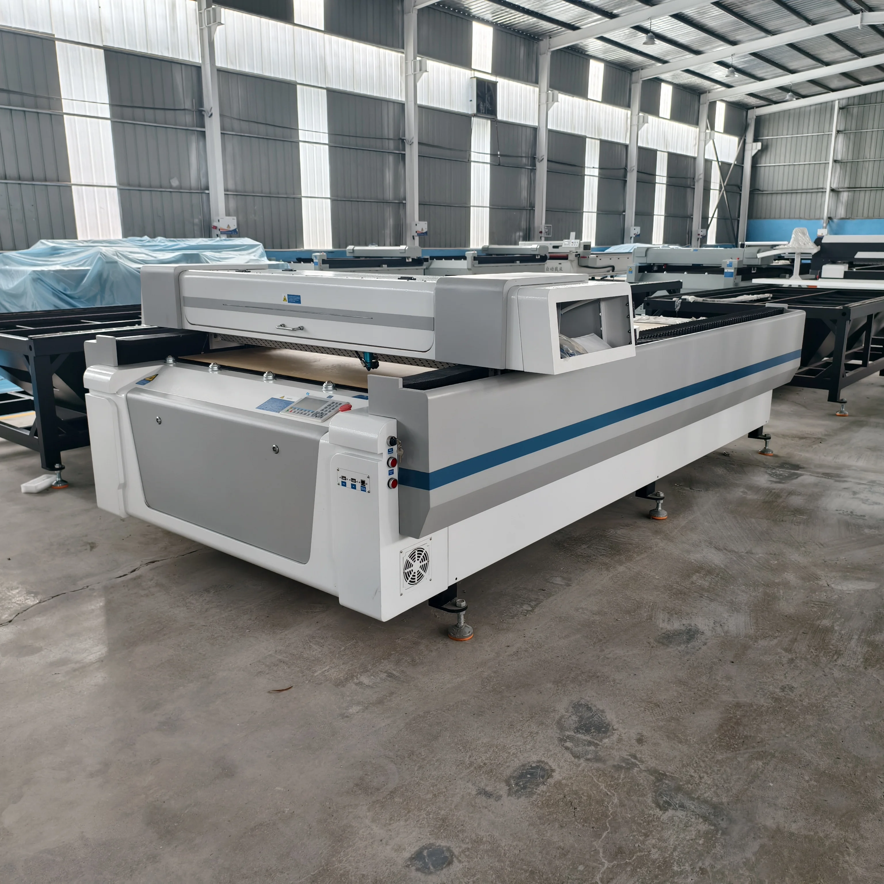 

Заводская продажа Станок для лазерной резки с ЧПУ 1325 Лазерный резак по металлу 150 Вт 180 Вт 280 Вт Автофокус Стальной резак Лазерный станок/4x8 футов