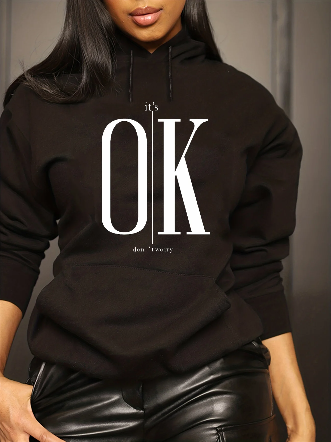 Dames herfst- en wintermode casual losse klassieke OK letter bedrukte trui met ronde hals en lange mouwen met trekkoord en capuchon