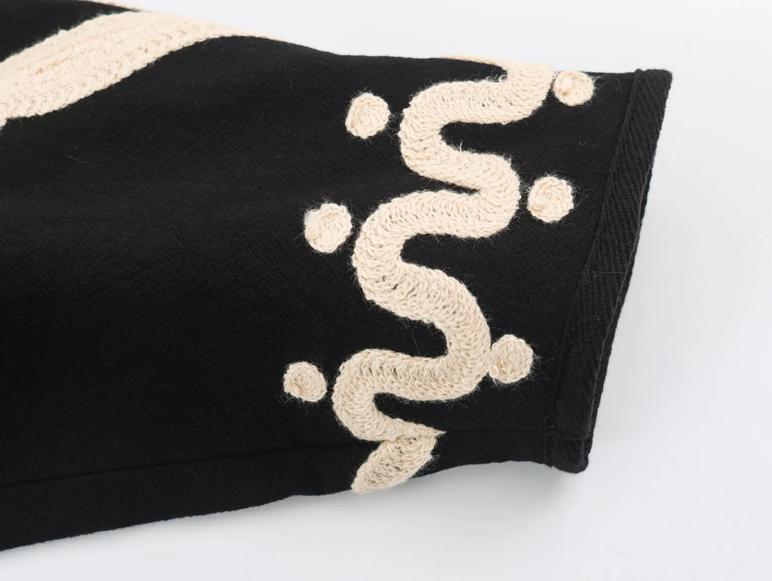Schicker Damenmantel mit Blumenstickerei, Langarm, Locker Geschnitten, O-Ausschnitt, Einreihig, 2026 Neue Herbstkollektion, Vintage Streetwear für Frauen – Detail 7