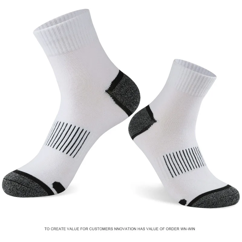20 Paar Herren-Baumwollsocken-Set in großen Größen 38-45 – Lässige, atmungsaktive Sport- und Wintersocken in Schwarz – Bequeme, hochwertige gepolsterte Crew-Socken – Detail 4
