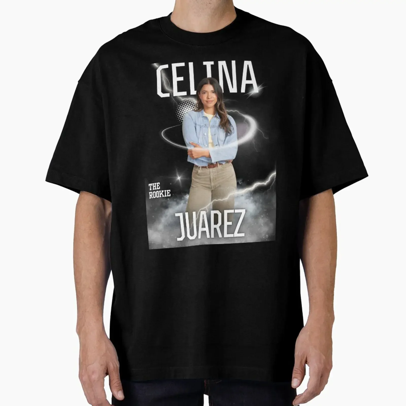 Camiseta unisex vintage lavada y elegante de la marca lavndershrtdays, diseñada y vendida por la oficial Celina Juarez The Rookie, para uso diario.