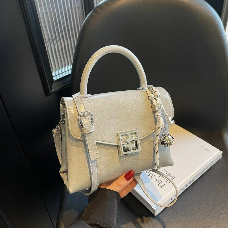 

Роскошная уникальная кожаная сумка-шоппер с возможностью Crossbody и большой вместимости для шоу Superstar