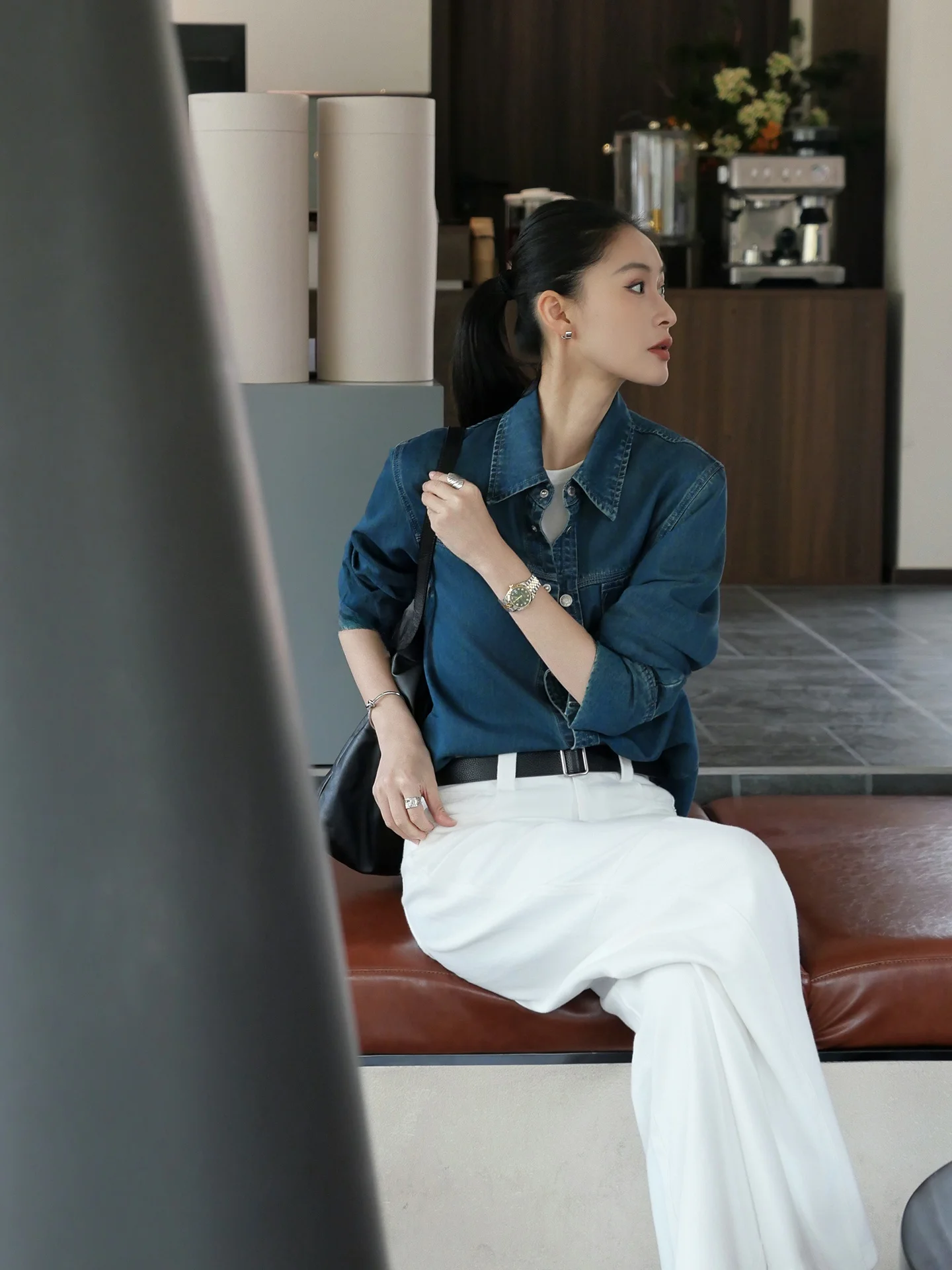 

JIEJI Zhang Vintage Washed Denim Shirt Loose Fit Long Sleeve Casual Outerwear Blue Watered-down Classic Collar Women's Fashion