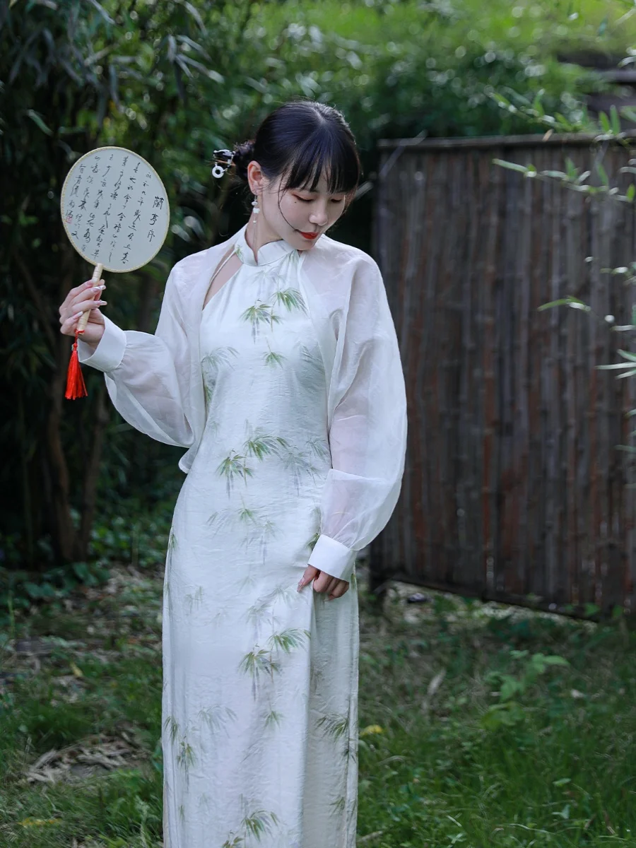 

White Silk Batwing Sve ort Outerwear orm Size New Chinese Sle Women's Flag Robe Floral Pattern Summer