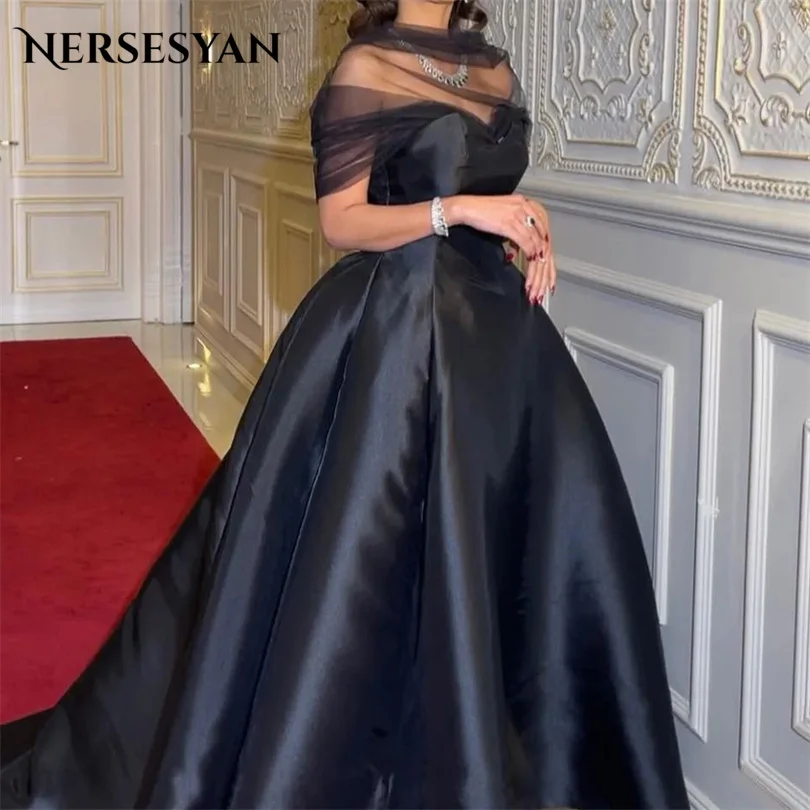 

Nersesyan Vintage Black A Line Party Gowns Tulle Off The Shoulder Pleats Formal Evening Dresses Brush Train Draped Prom Dress