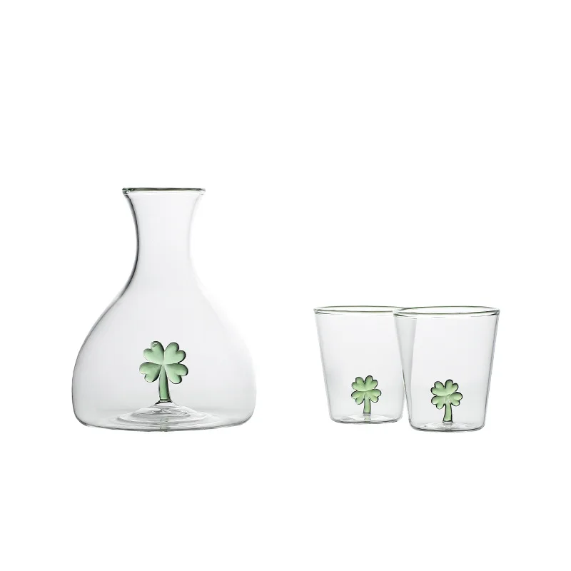

Creative love four-leaf clover decanter set, cold kettle with cup light luxury home decoration
