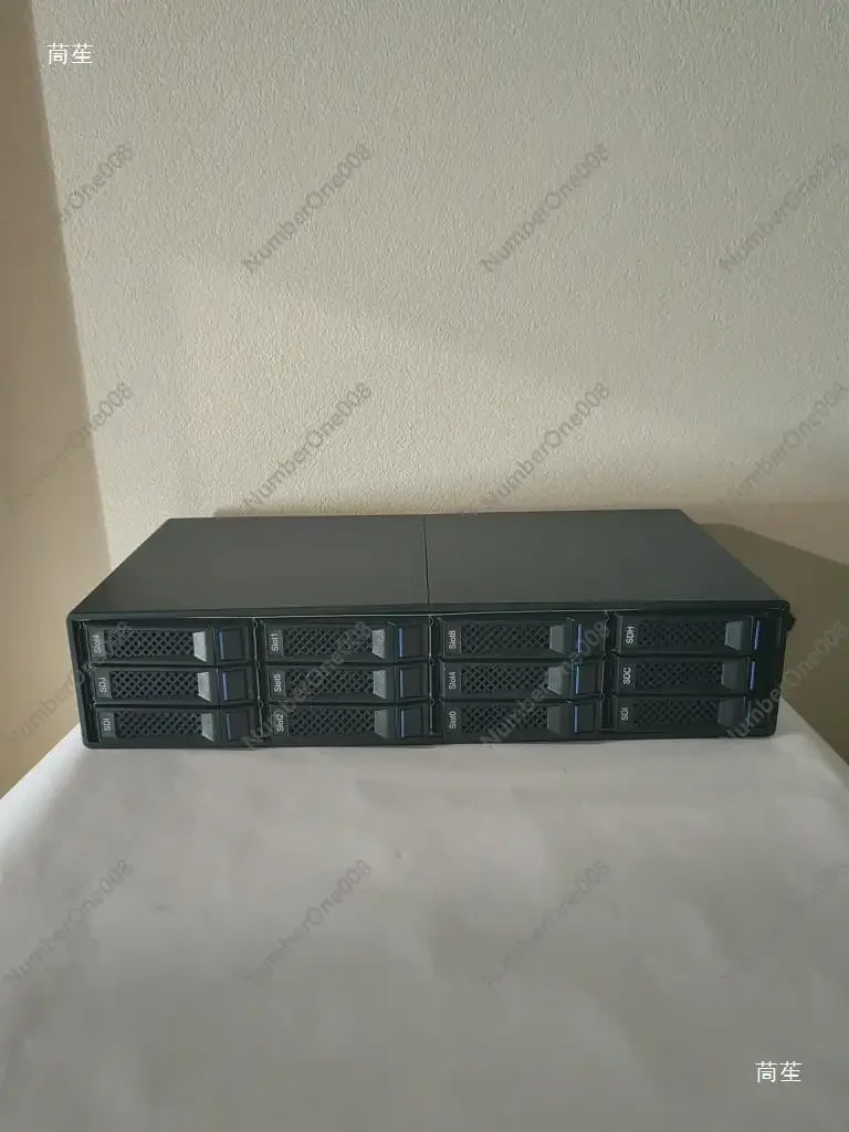 12-Bay Expansion Enclosure External Storage Box Expander Backplate Daisy-Chainable SAS/SATA HDD Expansion