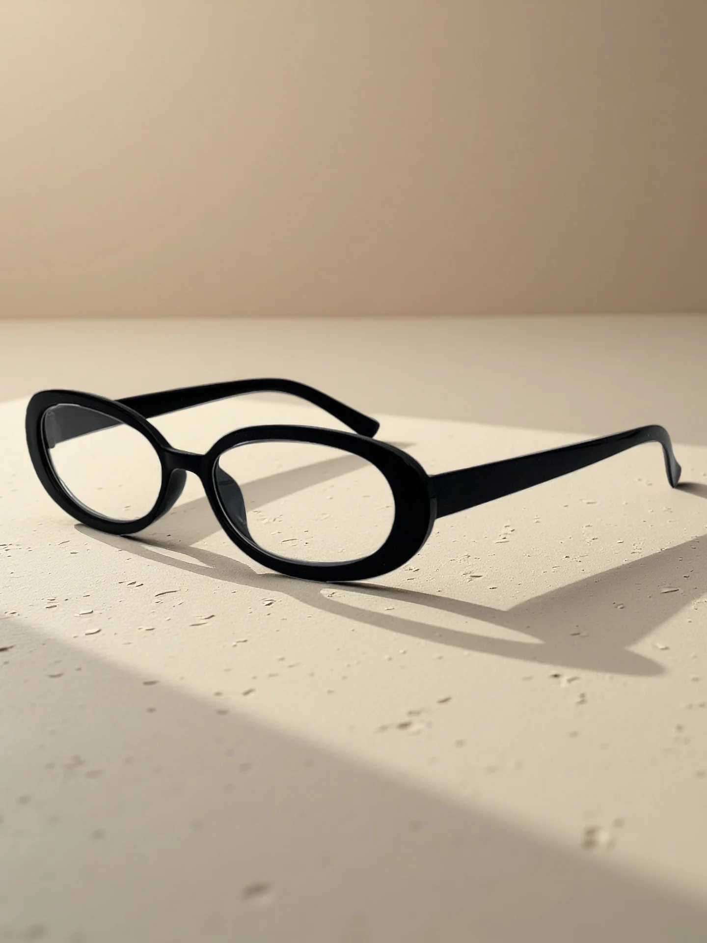 Mode neue Lesebrille Damen Straßenschießen schlichtes Gesicht Joker erweiterte Textur alte Brille