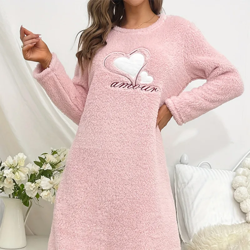 Autumn and Winter Pink Love Flannel Long-sleeved Thickened Nightdress Pullover Medium and Long Cute Loungewear Nightdress Women