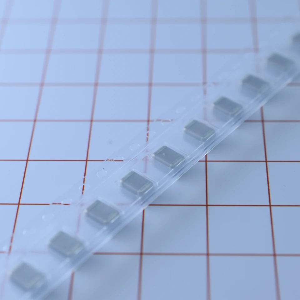 100Pcs 1812 82PF 20…