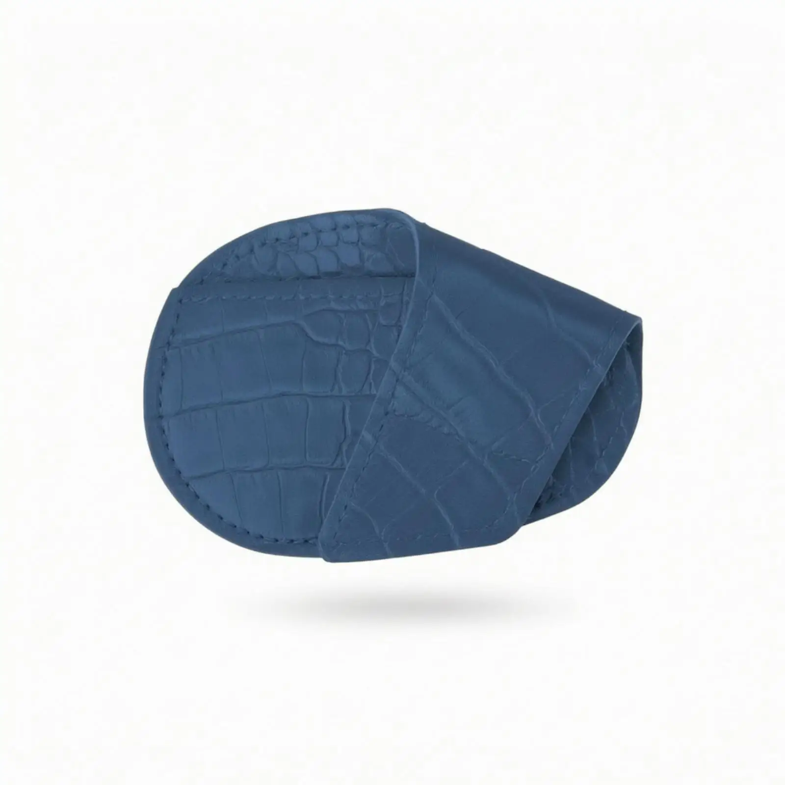 Crocodile Embossed Golf Iron Head Cover with Durable Stitching for Club Protection in All Season Conditions