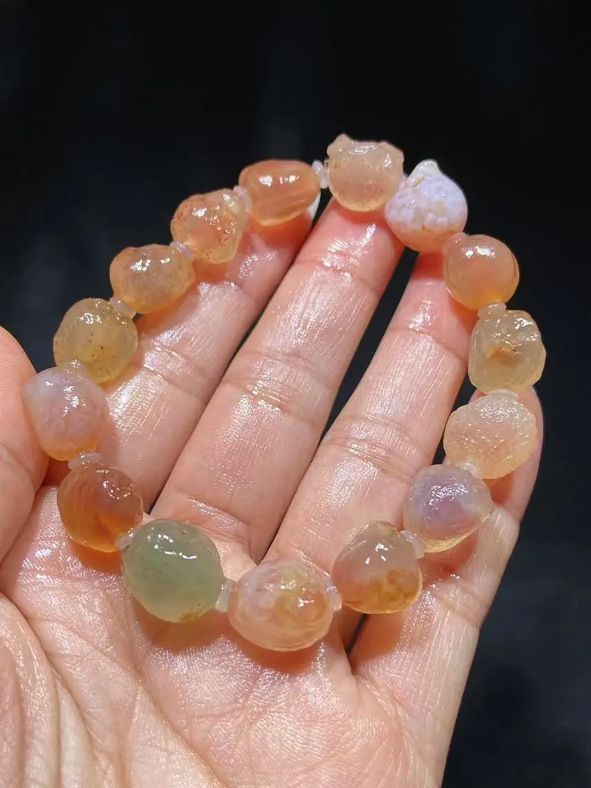 30pcs/lot 1pcs/lot Cute translucent sugar heart Gobi agate rough beads bracelet Girl birthday gift charm folk-custom