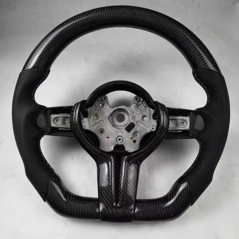 

Обновление спортивного рулевого колеса BMW из углеродного волокна подходит для F10 F20 M3 X1 X5 X6 X4 F30 F32 F33 F34 F35 X3 F25 F36 F80 F2 F22 F23 E90