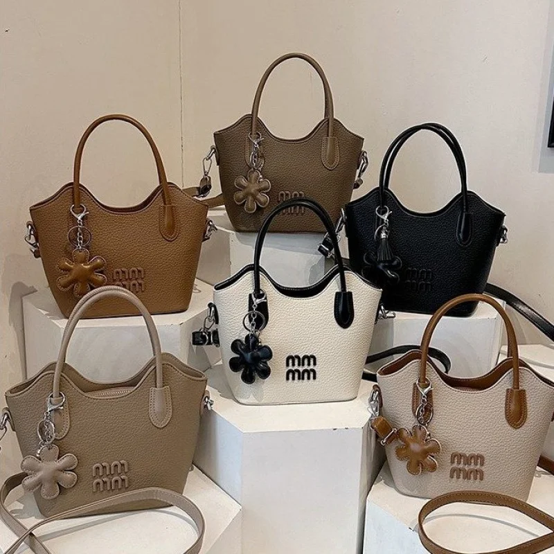 

Elegant Women's Tote Bag By Luxury Brand, Made Of Genuine Leather, Famous Designer Crossbody Handbag For Shoulder Messenger Use