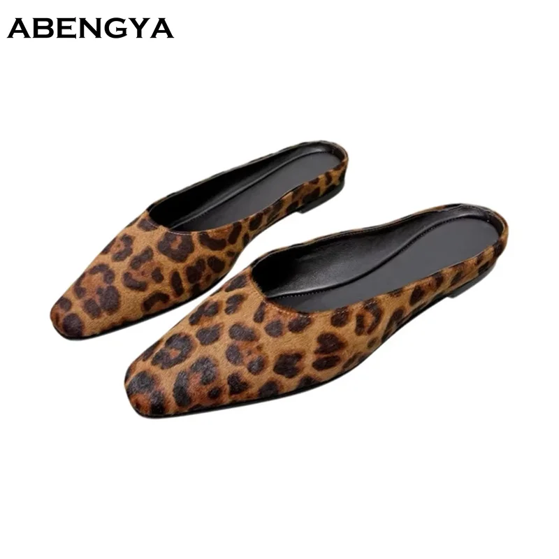 Summer New Suede Flat Slippers Women Square Toe Mules Dress Shoes Designer Casual Party Beach Walking Shoes Women Half Slippers