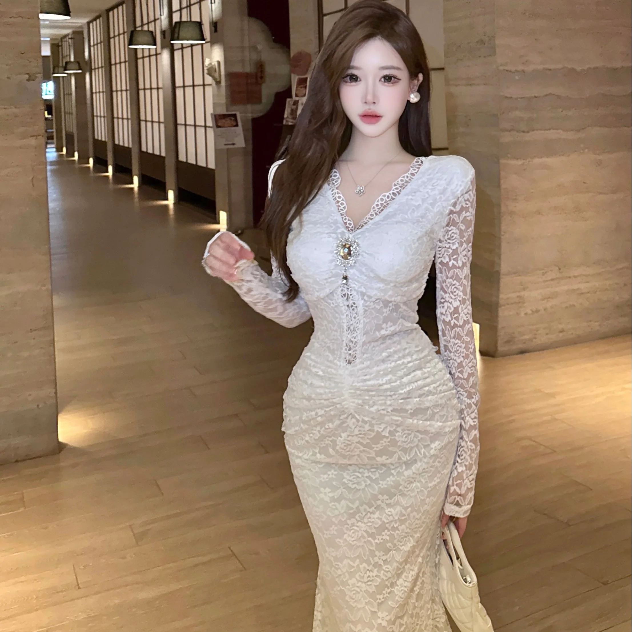 

Модное осенне-зимнее платье с V-образным вырезом, приталенное, с эффектом стройности, длинное, элегантное, в стиле принцессы