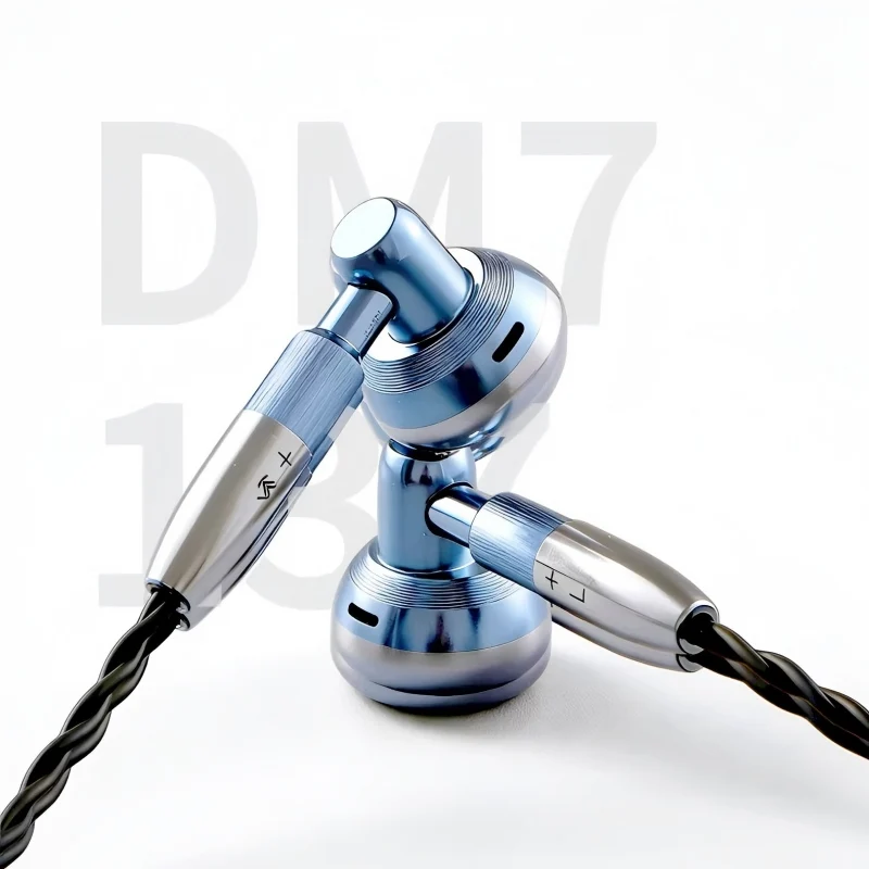 

Temperament DM7S 137 Hi-Fi Audiophile Flat-Head Earbuds DM7S 137 Temperament Reference Grade Medium-High Impedance for Gaming