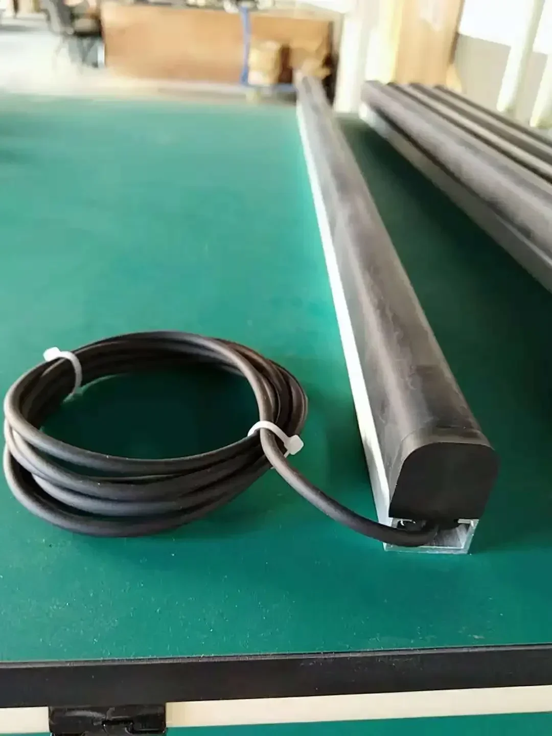 2025SAKADY Sicherheitssensoren Industrieller Sicherheitskantenschalter AGV-Maschinenkollisionssensor Infrarot-Lichtschrankensensor