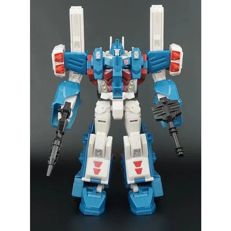 Originale Hasbro Transformers Toy GENERATION Classic 4.0 COMBINER WARS Leader-class ULTRA MAGNUS Anime Figure Model