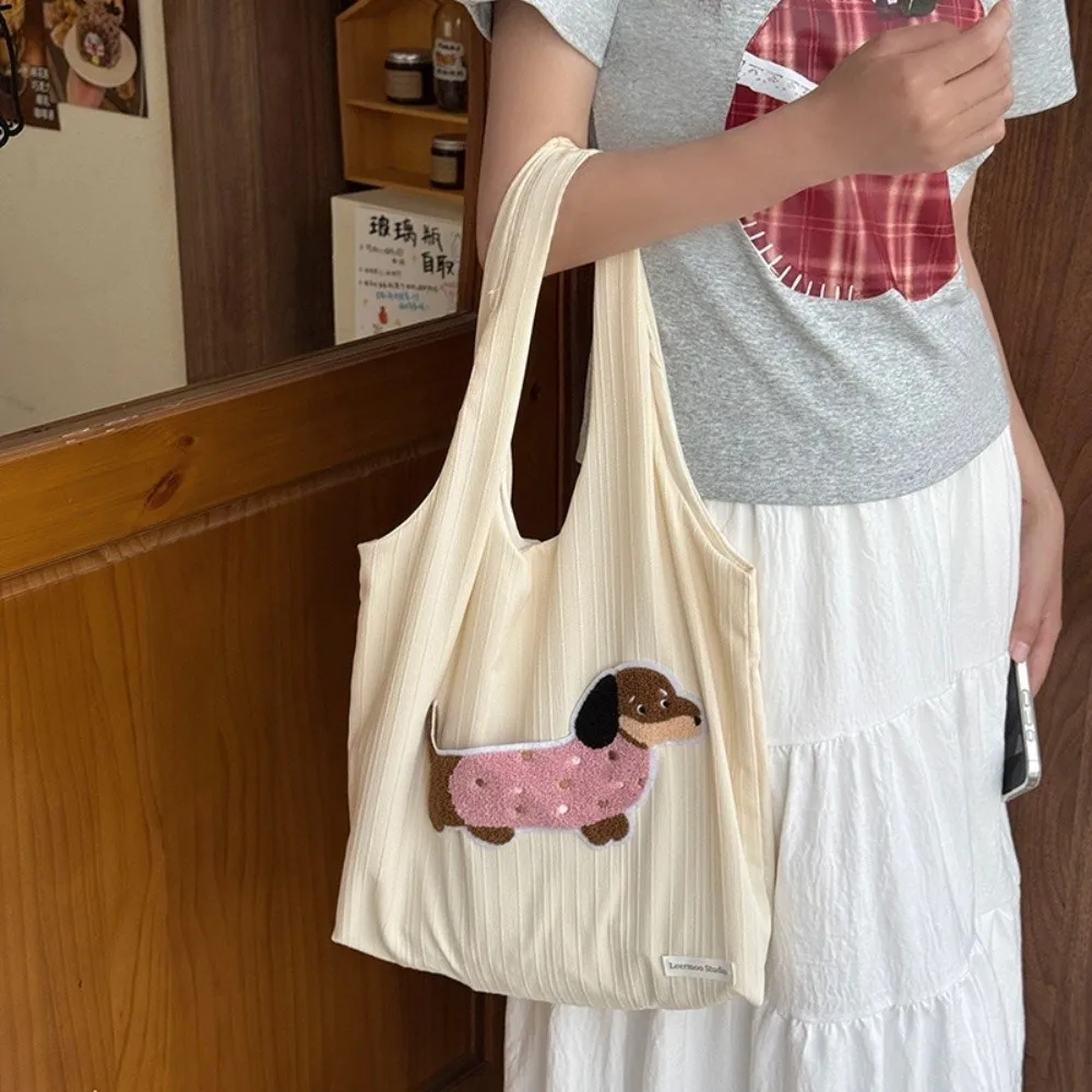 

Korean Style Cartoon Animals Tote Bag Versatile Large Capacity Canvas Shoulder Bag Casual Commuting Women's Armpit Bag Ladies