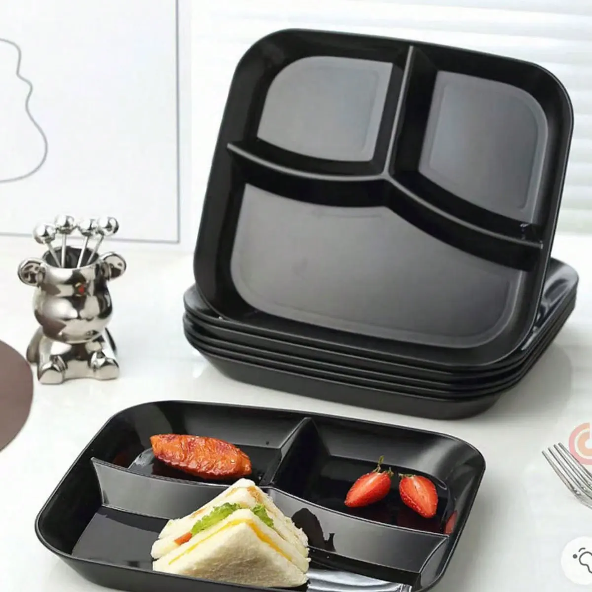 Black multi-compartment square plastic fast food plate, special three-compartment plate for weight loss, individual portioned plate, 2 pieces
