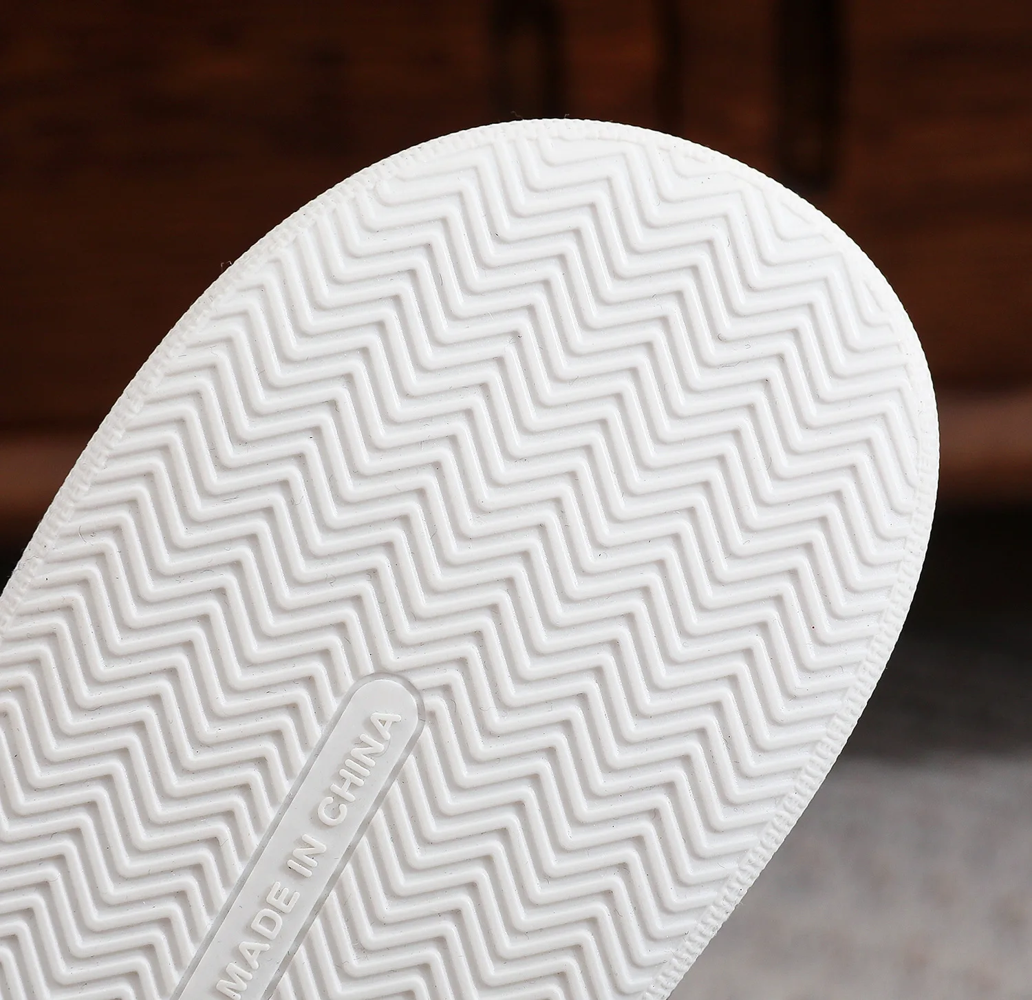 شباشب منفوشة غير رسمية للنساء منزل لطيف الكرتون البقرة أحذية مصممين فتاة مسطحة موضة أنيقة أفخم الشتاء منصة الأحذية المنزل #6