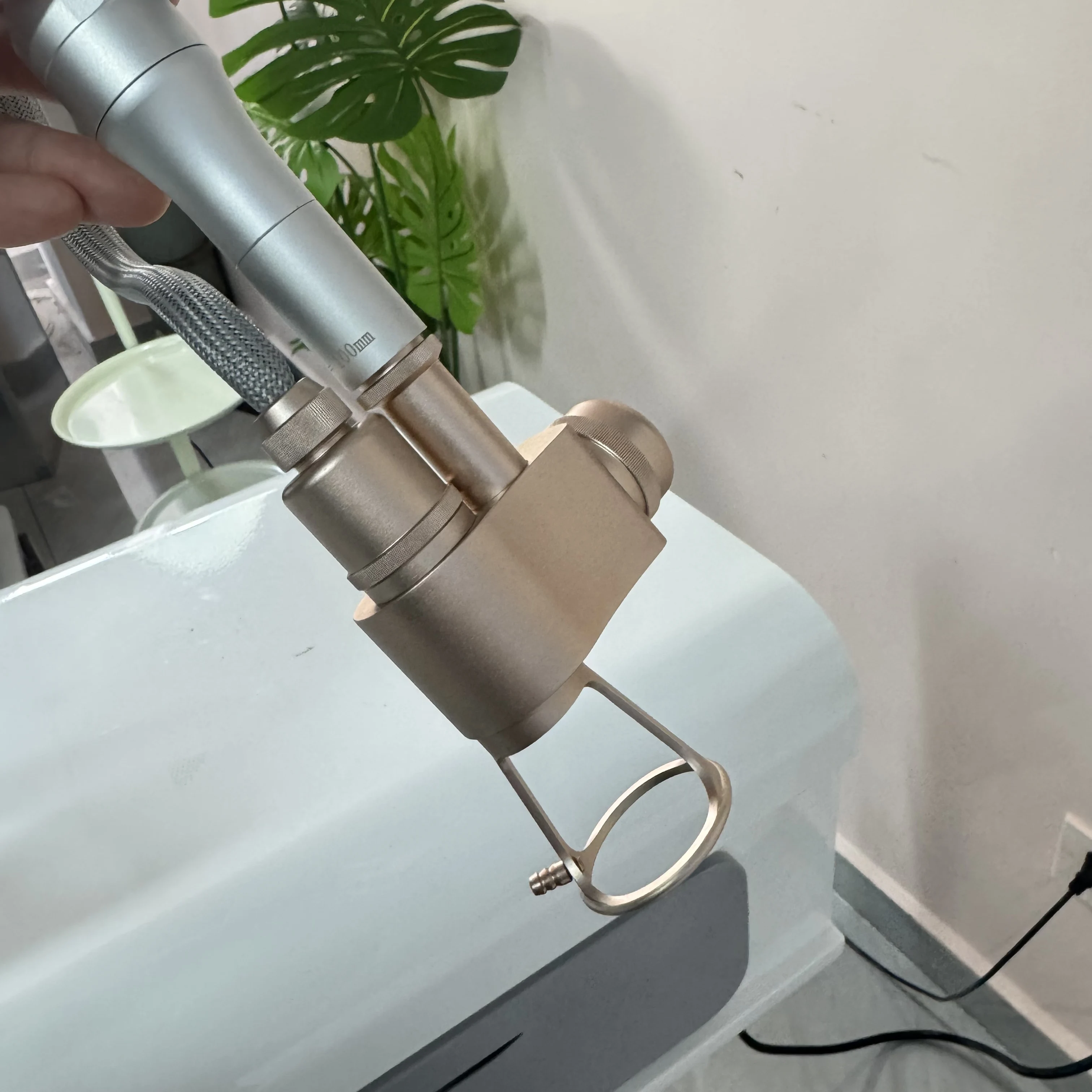 Fractional Machine Professional Portable Co2 Bison Device 4d Fotona Mini Skin Gestational Mark Treatment Device Salon