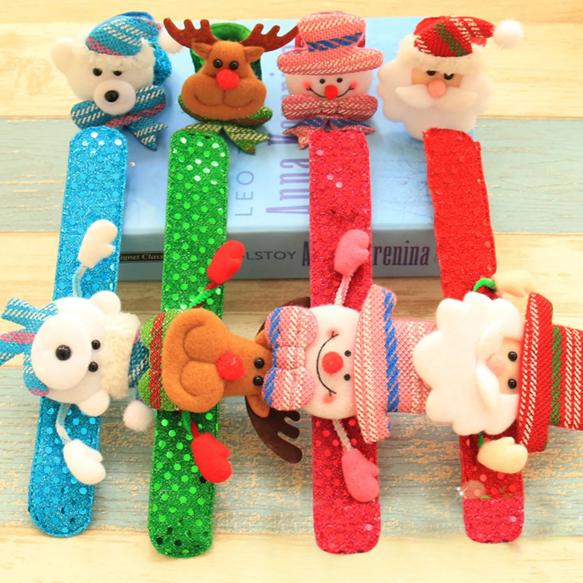 

1Pcs Cartoon Bear LED Slap Bracelet Glow Wristband For Kids Girls Boys Birthday Christmas Party Supplies