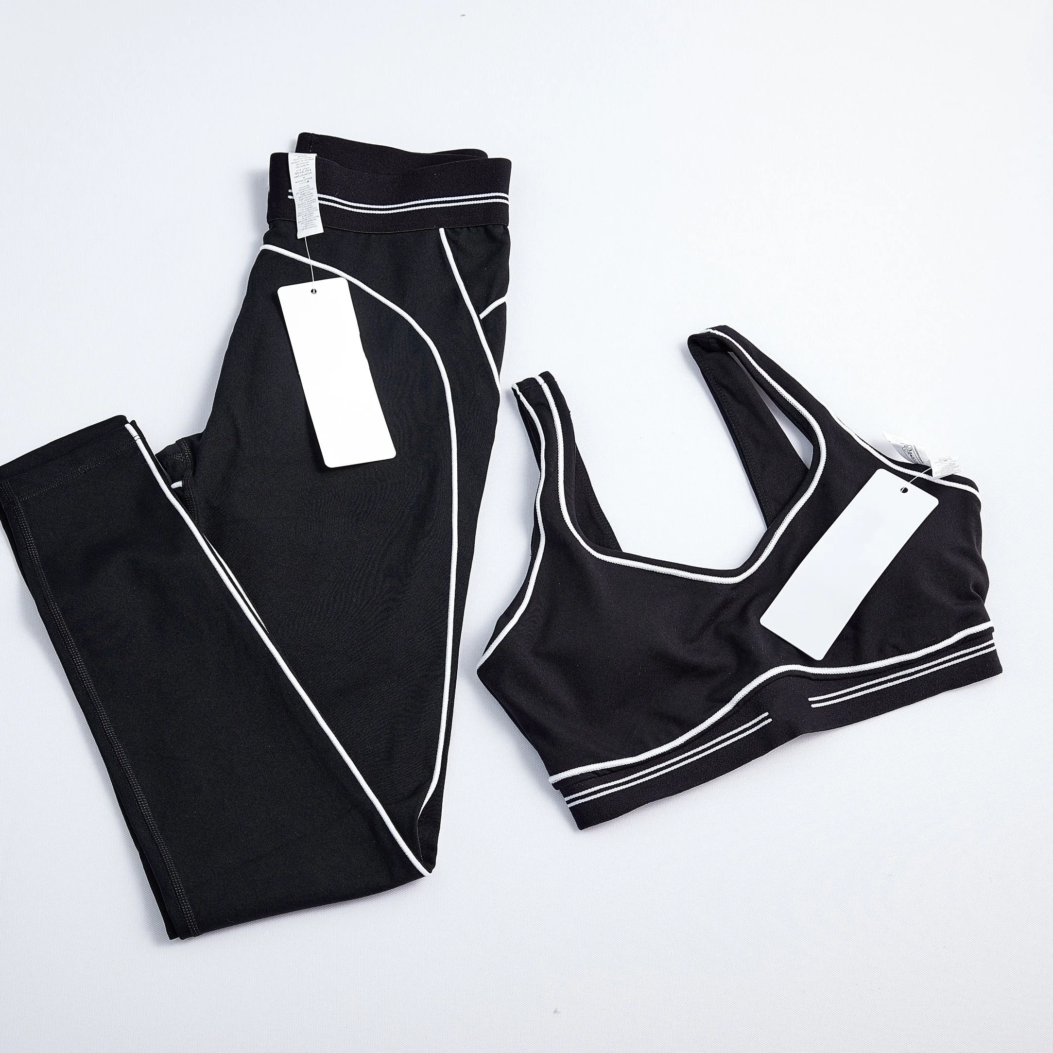 2-teiliges Yoga-Set für Damen, gestreifte Hose, hautfreundlich, atmungsaktiv, elastischer Sportanzug, lässiges Sommer-Workout-Outfit, Fitnessstudio, Laufen – Detail 2