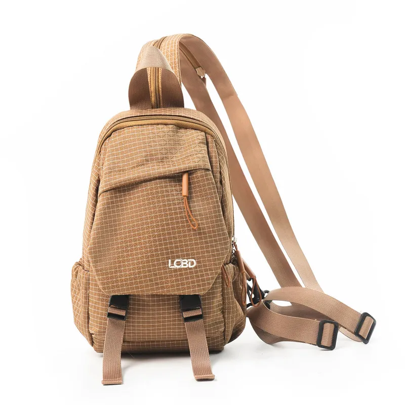 Multifunctional grid backpack for men and women, lightweight outdoor backpack, casual versatile crossbody bag, small bag for hik