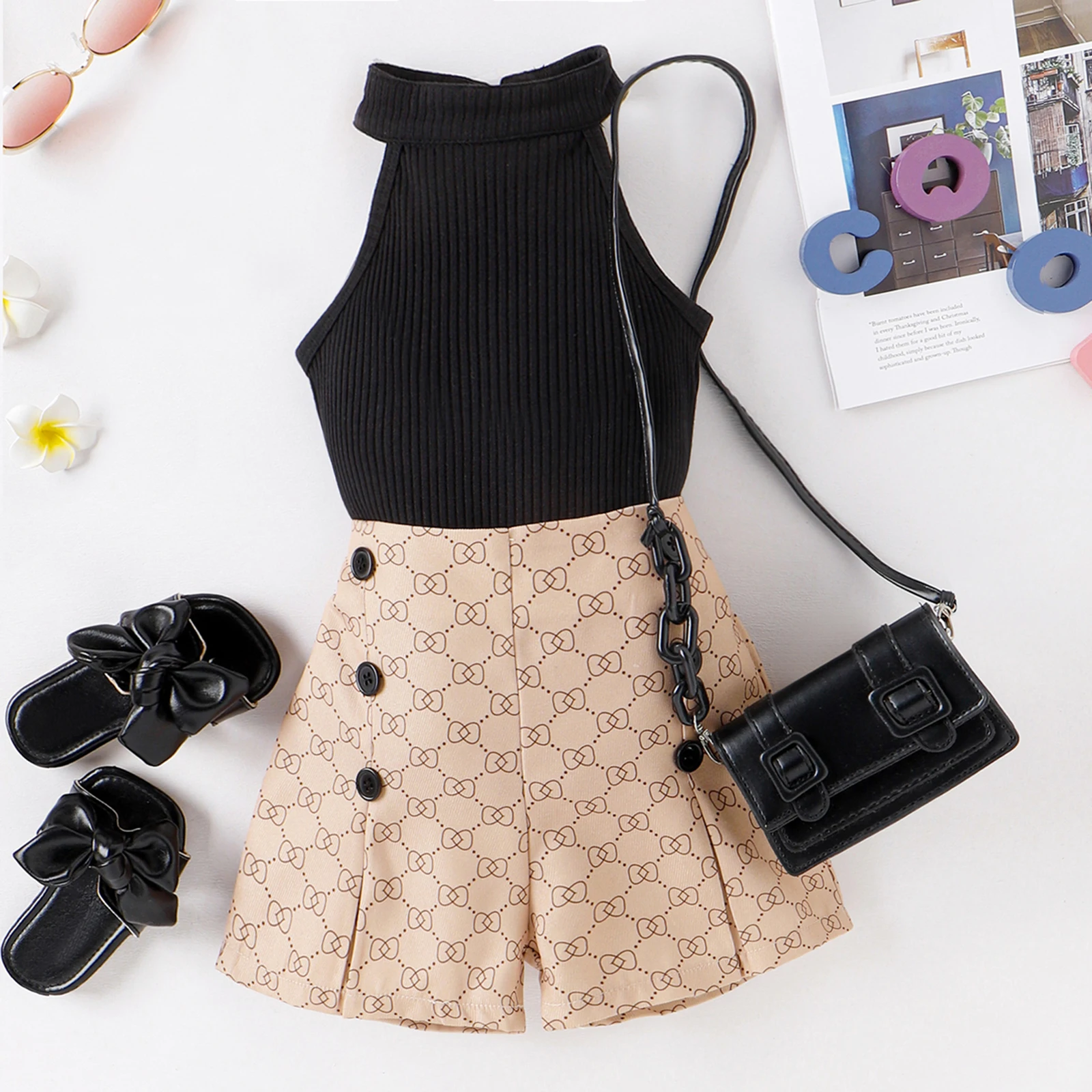 2PCS Summer Baby Girls 4-7 Years Old Soft And Comfortable Black Halter Top + Apricot Printed Shorts Simple Style Suit