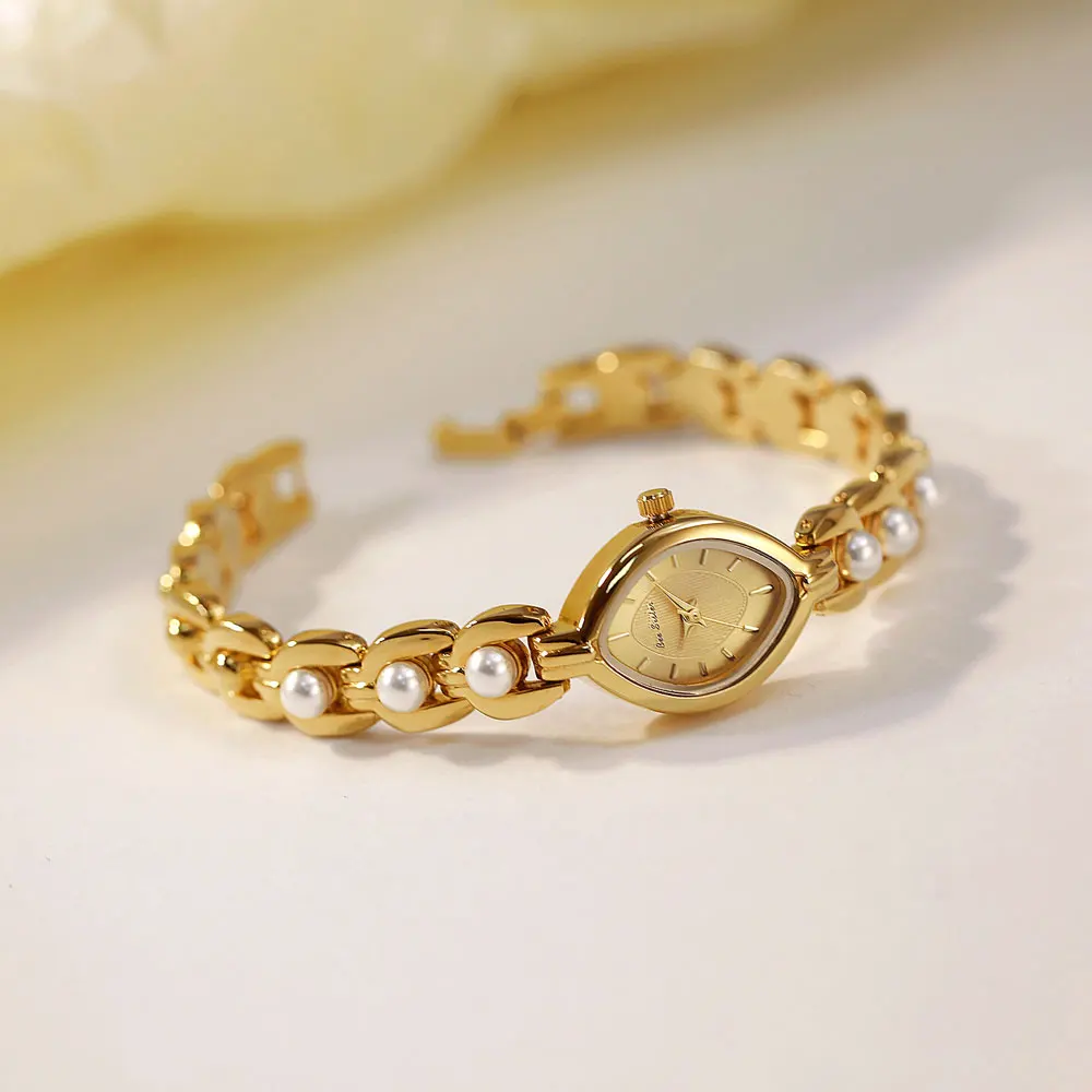 

Women’s Fashion Gold Bracelet Watch Luxury Elegant Retro Small Dial Waterproof Quartz Wristwatch Ladies Gift Clock