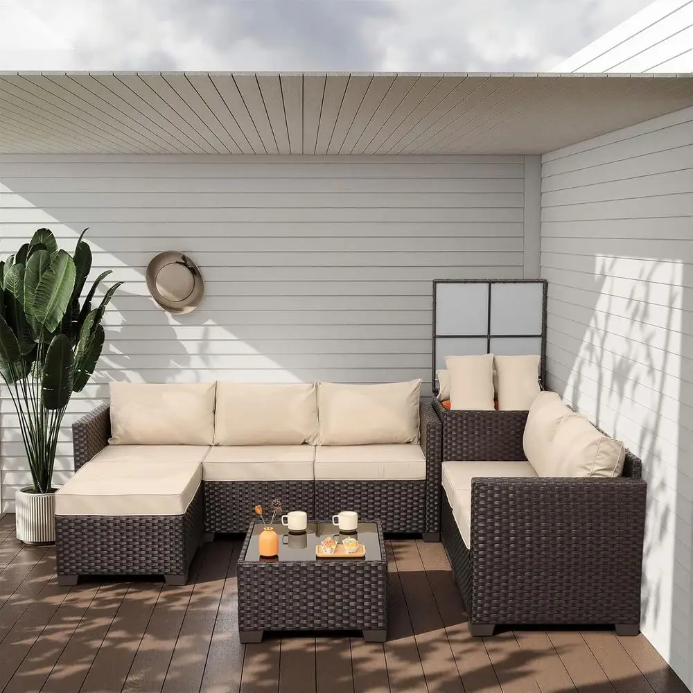 

Комплект садовой мебели из 5 предметов: коричневый плетеный секционный диван для улицы с ящиком для хранения и стеклянным столом с нескользящими подушками