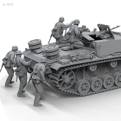 1/35 Resin soldier figure model kits DIY toy colorless and self-assembled (5 soldiers without tanks) A-1679