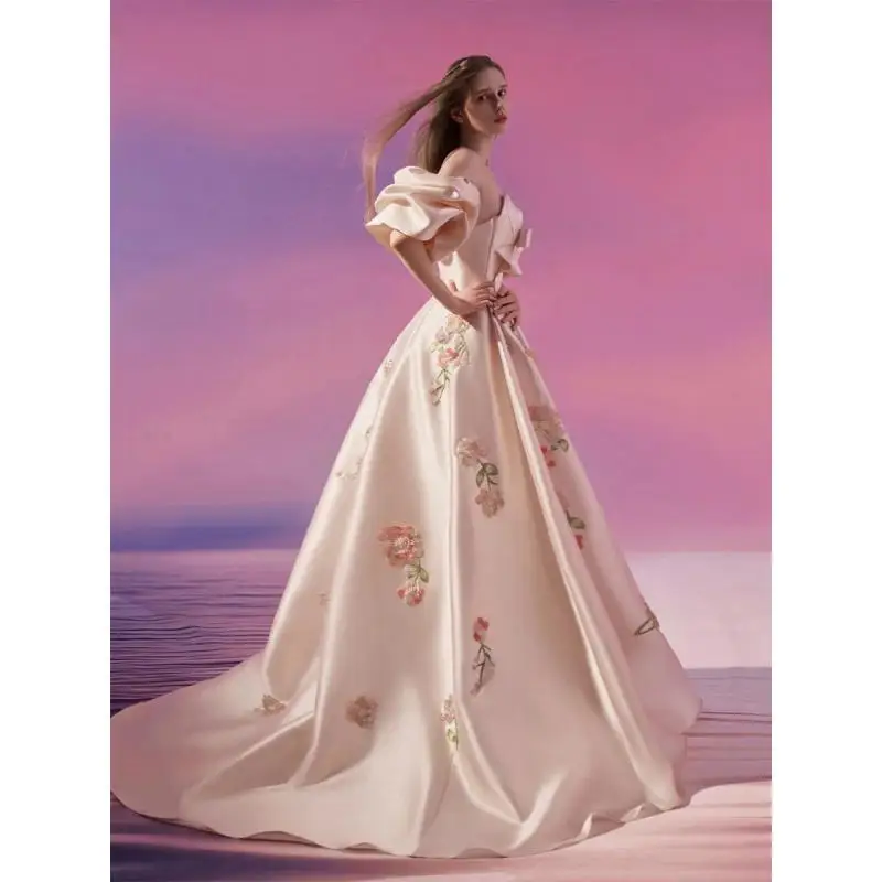 Satin Strapless Wedding Dress Pink Flower Three-dimensional Slim Fit Long Dress High-end Light Luxury Banquet Dress Customized