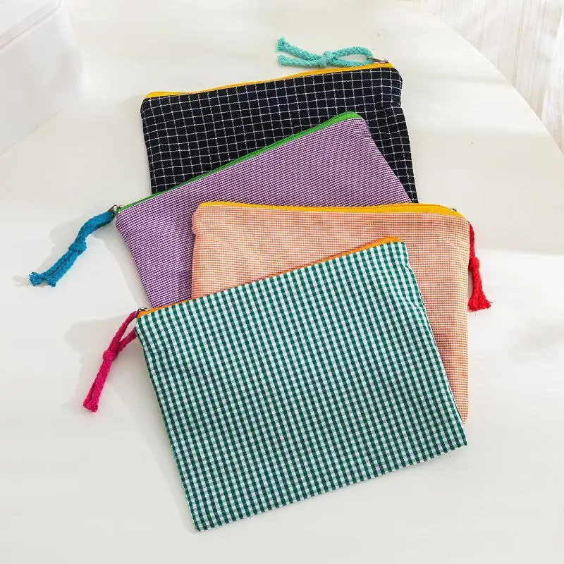 Koreanische karierte Make-up-Tasche aus Baumwolle mit großem Fassungsvermögen, Reißverschluss, Kosmetik-Aufbewahrungstasche, tragbare Reisewaschtasche für Mädchen, Geschenk – Detail 4