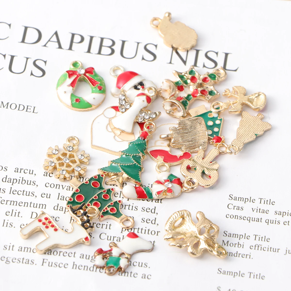 

19 Pcs DIY Pendant Simple Design Jewelry Making Necklace Eye-catching Alloy Xmas Charm Bracelet Earrings Accessories Christmas